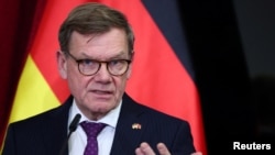 Ministri i Jashtëm gjerman, Johann Wadephul, gjatë vizitës në Tiranë më 17 nëntor 2025
