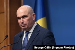 Prim-ministrul Ilie Bolojan, în conferința de presă din 4 februarie 2026.