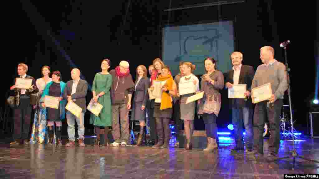 Cei zece ziariști ai anului la Clubul Presei...