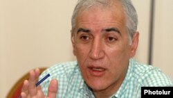 Վահագն Խաչատրյան, արխիվ