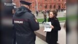 American Arrested Near Kremlin For Solo Protest