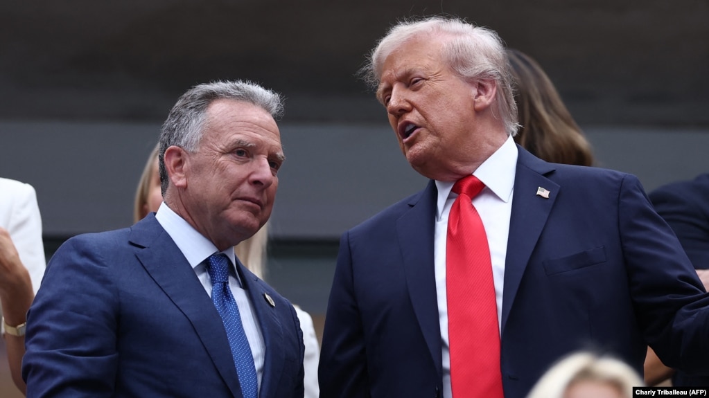 Фиристодаи вижаи Трамп барои гуфтугӯ бо Путин ба Маскав меравад