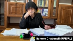 ეკა კუპატაძე, გიგა ავალიანის დედა