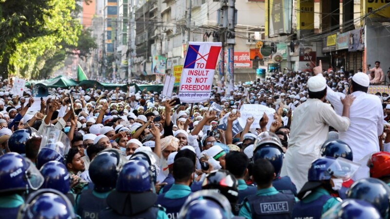 Анти-француски протести во Бангладеш 