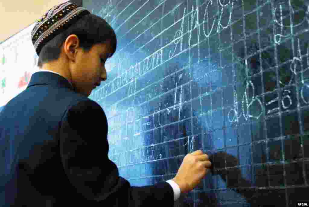 Төркмәнстанда урыс мәктәбе #1