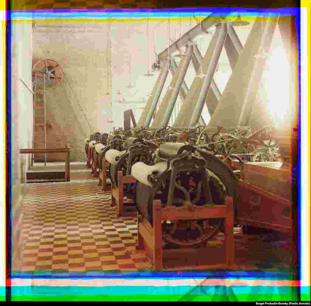 Cotton rolling machines in Bayramaly