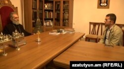 Արցախի թեմի առաջնորդ Պարգև արքեպիսկոպոս Մարտիրոսյանը հարցազրույց է տալիս «Ազատությանը», 6-ը մայիսի, 2016թ․ 