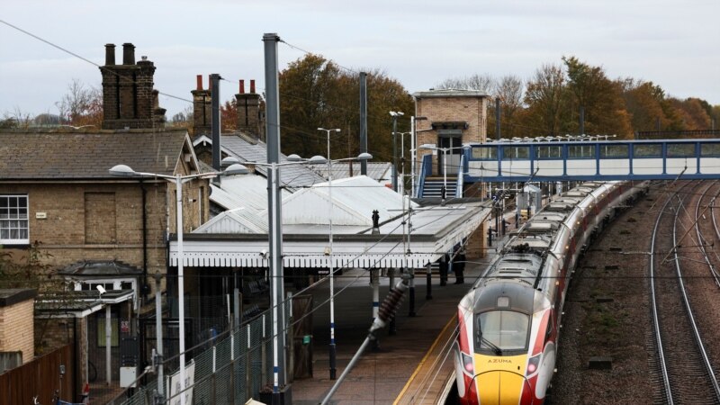 در حمله با چاقو در بریتانیا ده نفر زخمی شدند