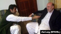 په پاکستان کې افغان سفیر عمر داودزی د ازادۍ راډیو د خبریال پوښتنې ځوابوي