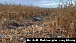 O dronă s-a prăbușit pe teritoriul Republicii Moldova, într-un lan de porumb din localitatea Cernița, din raionul Florești. 