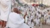 June 5, 2025- حاجیان په عرفات کې. ارشیف