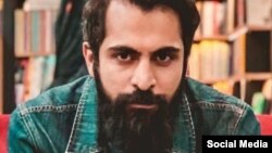 گفته می‌شود یکی از توهین‌های بهرام اصل علیه تهمینه میلانی «دهنش سرویس» بوده است 
