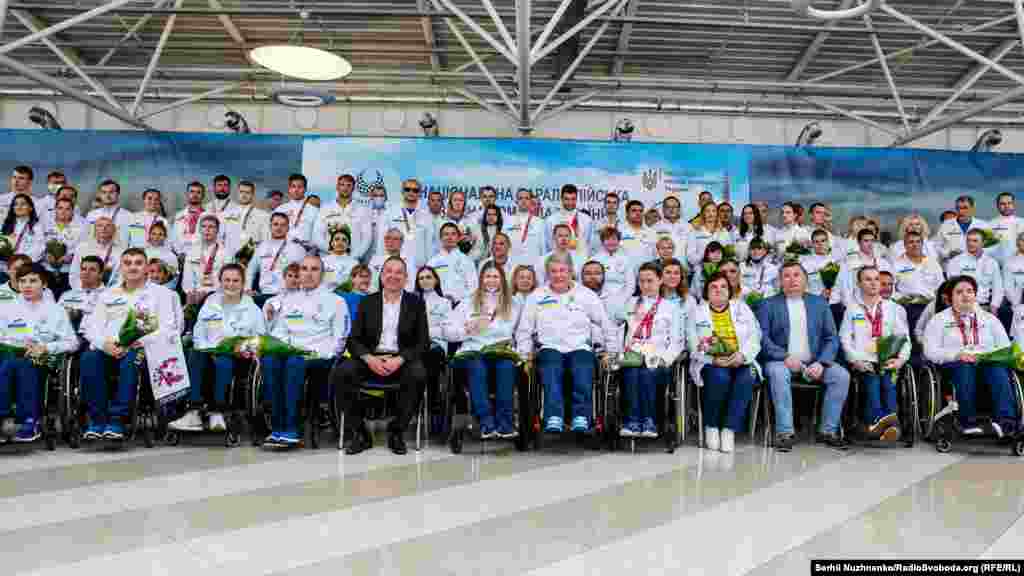 Спільне фото в аеропорту Бориспіль в Києві, 5 вересня 2021 року