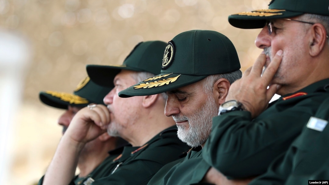 قاسم سلیمانی در یک مراسم نظامی، تهران، تیر ۹۷