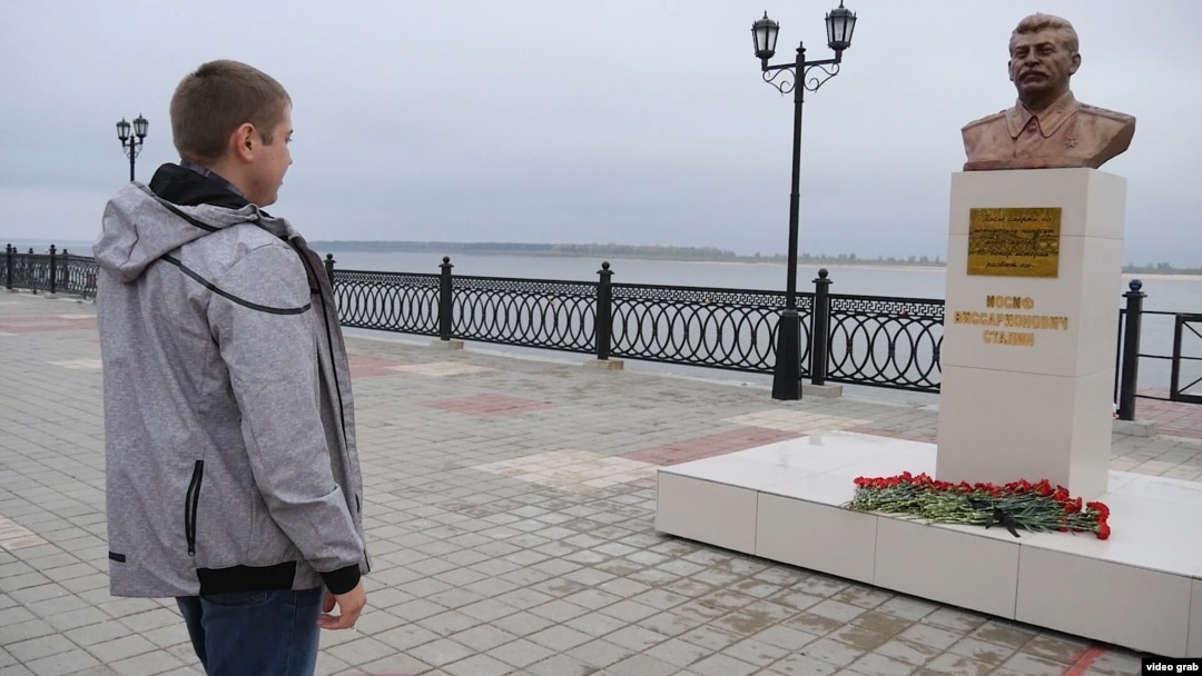 The announcement was made by the same nationalist group that erected a bust to Stalin in Surgut. (file photo)