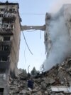Російська ракета влучила у житловий будинок Києва. По 7-й ранку вже стало відомо про 14 загиблих. Україна, 17 червня 2025 року 