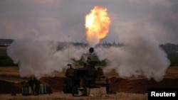 Izraelski vojnici ispaljuju rakete