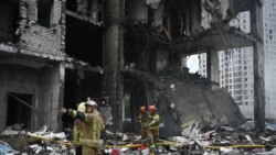 Один из жилых домов в Киеве, разрушенных в результате российского удара