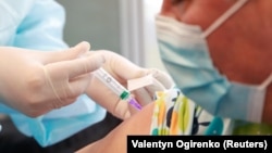 Vaccinarea în Kiev, 5 martie 2021