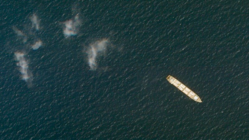Shpërthimi i minës dëmton një anije iraniane në Detin e Kuq