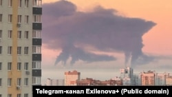 Дым после атаки на Новокуйбышевский НПЗ в Самарской области, 20 октября 2026 года