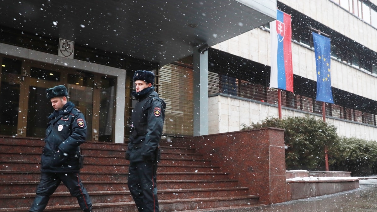 Russia Expels Three Slovak Diplomats In Tit For Tat Move 5226