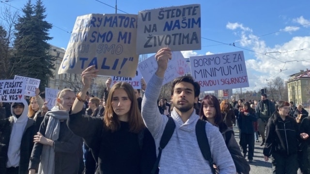 Nakon nesreće u Sarajevu: Mladi 'idu po pravdu', struka upozorava na 'percepciju rizika'