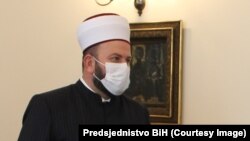 Poglavar Islamske zajednice u Crnoj Gori reisu-l-ulema Rifat Fejzić (na fotografiji, 15. januar 2021.) takođe je osudio govor mržnje upućen Abazoviću