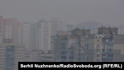 Повідомляється, що чадним газом отруїлася жінка, її передали медикам