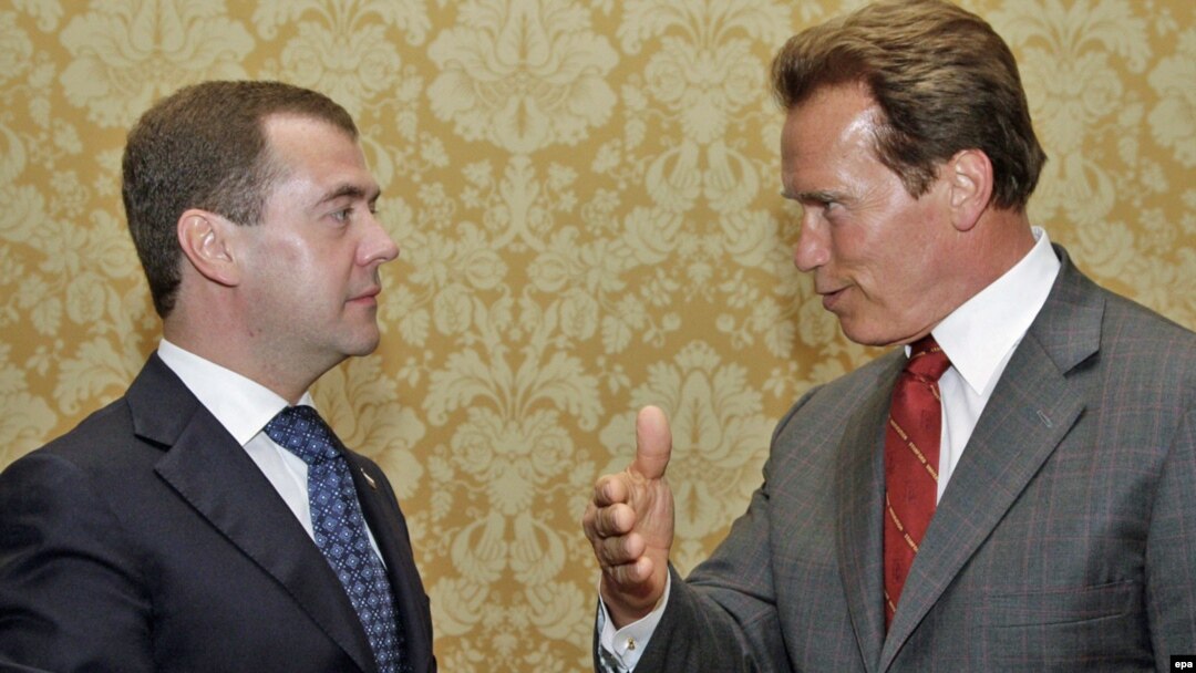 Russian President Dmitry Medvedev (left) with California Governor Arnold Schwarzenegger in San Francisco on June 23