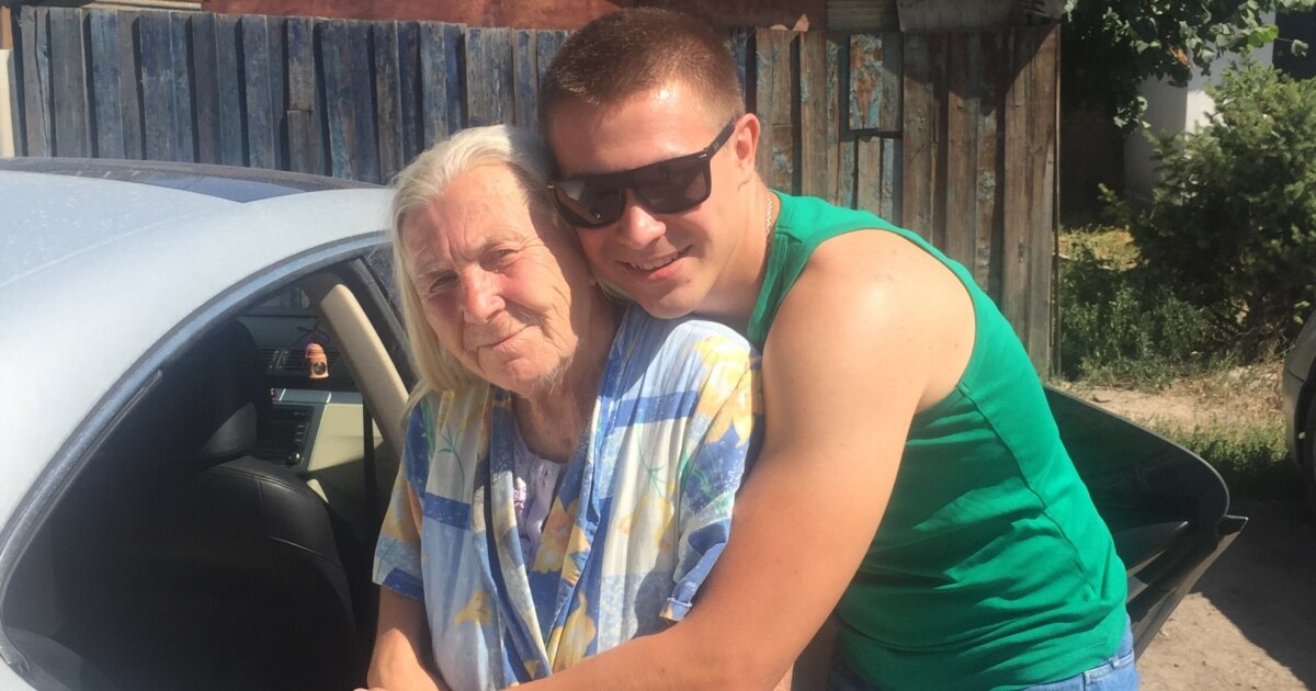 Шалбардағы порно пияз Жігіттерге арналған жамбас шашын қырыңыз