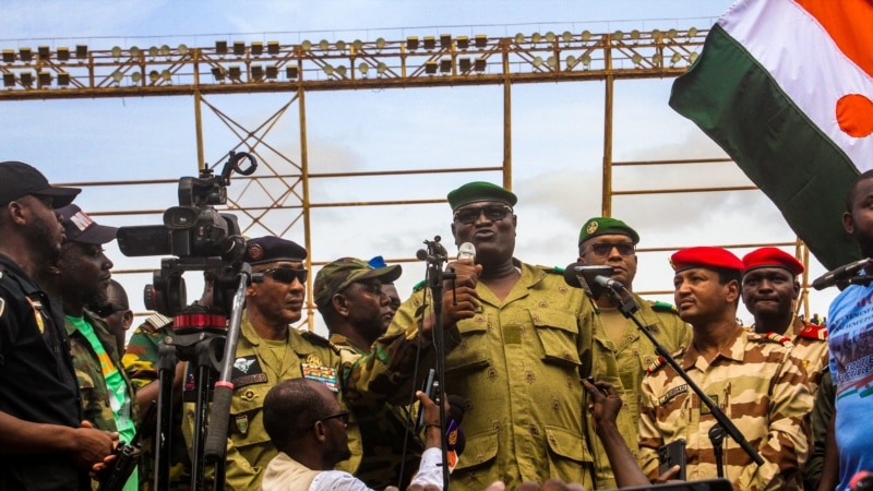 Буркина Фасо и Мали распоредија воени авиони во Нигер
