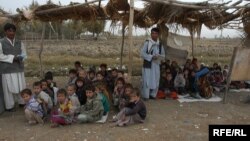 آرشیف، یکی از مکاتب ولایت بدخشان