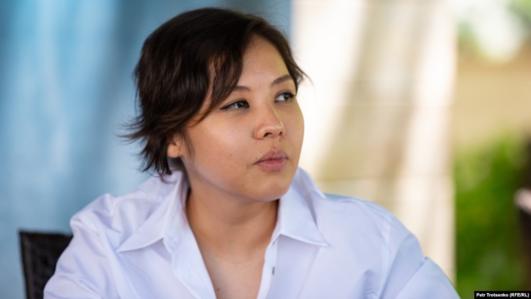 Сәуірдегі порно