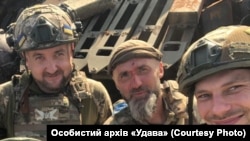 «Удав», керівник технічного відділу РУБпАК Bulava, з побратимами