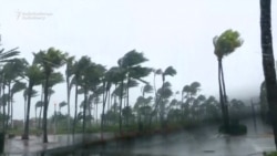 Ураган «Ірма» рухаецца праз Маямі (Відэа)