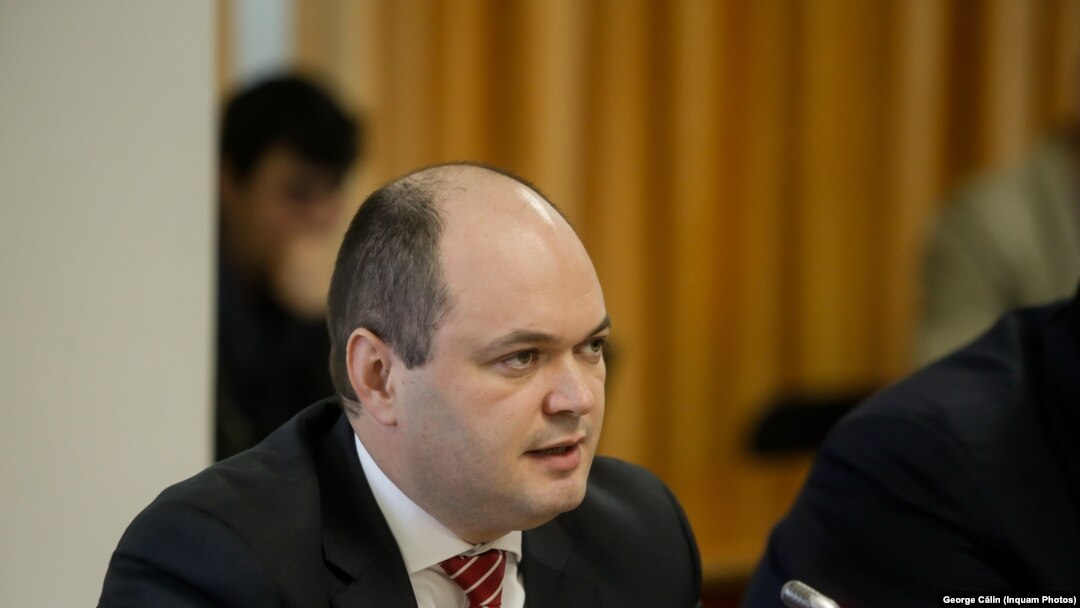 Ionuț Dumitru este economist-șef al Raiffeisen Bank și fost șef al Consiliului Fiscal.