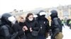 Акция в поддержку Алексея Навального в Петербурге
