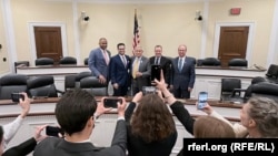 Американські законодавці після слухань Гельсінської комісії у Вашингтоні, 21 квітня 2026 року