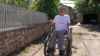 Vladimir Grigoriu, un bărbat cu dizabilități severe din satul Zorile, Orhei, așteaptă de 13 ani ca soția lui, Maria, să fie angajată ca asistent personal. 
