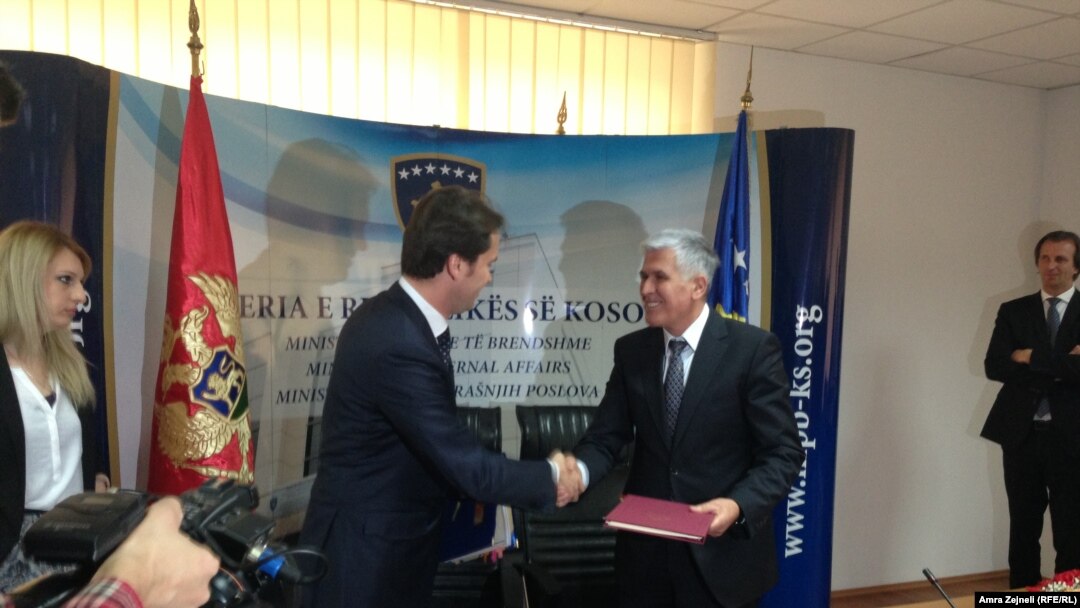 Raško Konjević i Bajram Rexhepi u Prištini