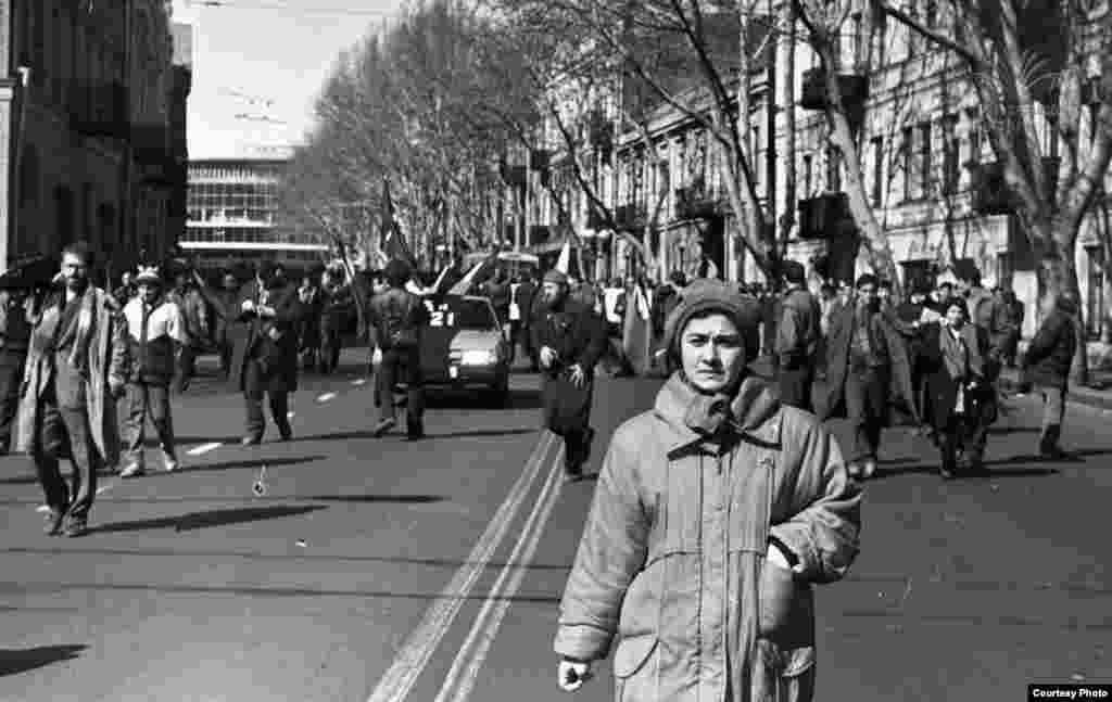 1990 წელი - მელიქიშვილის გამზირიც გადაკეტილია.