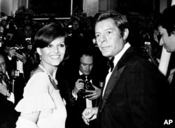 კლაუდია კარდინალე და მარჩელო მასტროიანი, კანის კინოფესტივალი, 1975 წელი