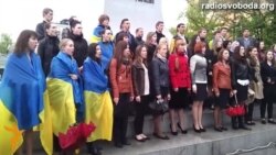 Студенти Харкова, співаючи гімн України, закликали до миру