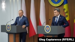 La 4 septembrie, la Chișinău s-a aflat premierul polonez, Donald Tusk, primul din cei trei prim-miniștri a căror vizită a fost anunțată în prima jumătate a lunii septembrie.