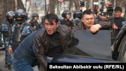 Жапаровдун тарапкерлери, 25-март, 2017-жыл. 