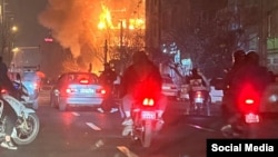 Flames in Tehran during anti-government protests: With an almost-total Internet shutdown, receiving details out of Iran remains difficult.