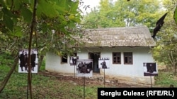 Casa lui Zaharia Cușnir, satul Roșietici, raionul Florești