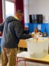 Bosnians Eager For Improvements As They Elect Mayors, Local Councils Bosnians Eager For Improvements As They Elect Mayors, Local Councils