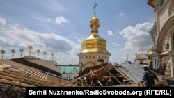 Києво-Печерська лавра під час аварійно-відновлювальних роботи після російської атаки 15 червня 2026 року